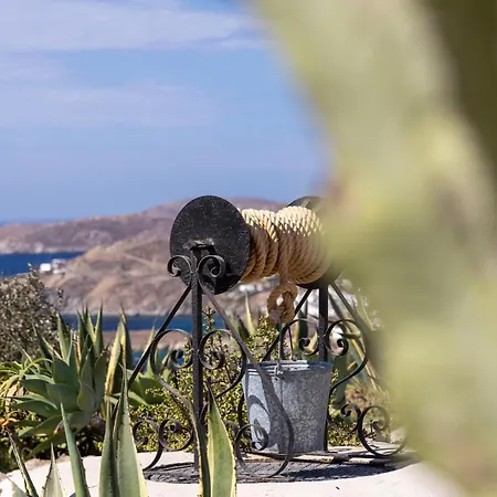 Alia Mykonos