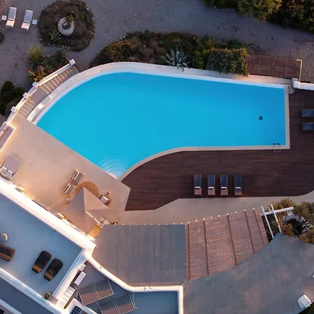 Alia Mykonos بسارو